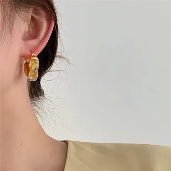 Korejiešu dizaina pērles akrila, metāla, sametināšana nelegālo sieviešu auss sprādzes dobi V-veida izsmalcinātu kāzu auskari vairumtirdzniecība Attēls 1
