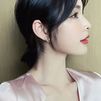 Dienvidkorejas jaunā pērle dimanta tauriņš auskari sieviete augstas klases modes dizaina auskari simetriski tautas auskari Attēls 2
